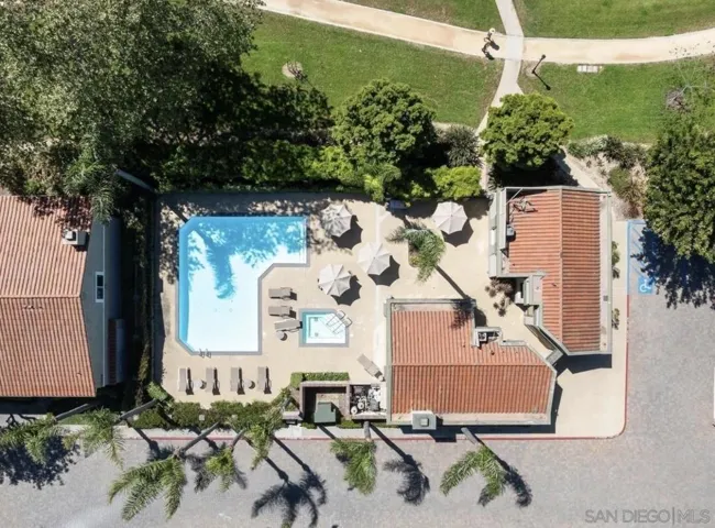 7535 Charmant #207, San Diego, California 92122