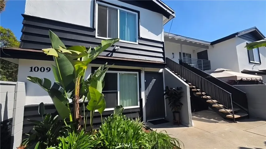 1009 Valencia Street A, Costa Mesa, California 92626