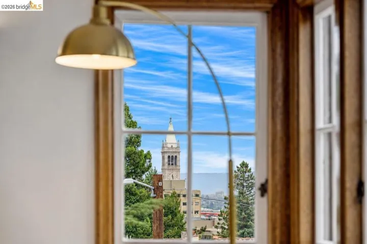 1635 Le Roy Ave 1, Berkeley, California 94709