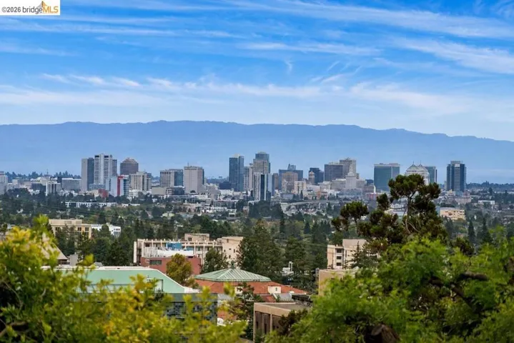 1635 Le Roy Ave 1, Berkeley, California 94709