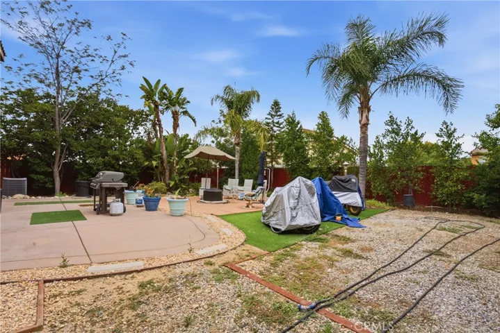 2180 Stonewood, Mentone, California 92359
