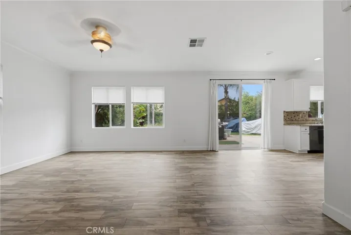 2180 Stonewood, Mentone, California 92359