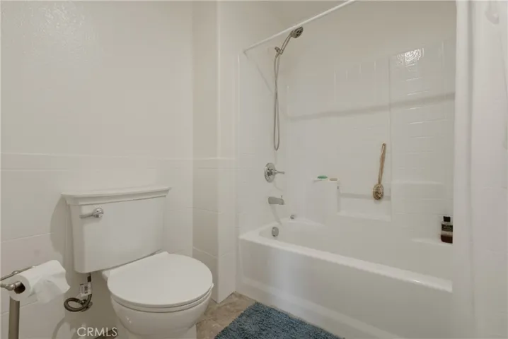 2180 Stonewood, Mentone, California 92359
