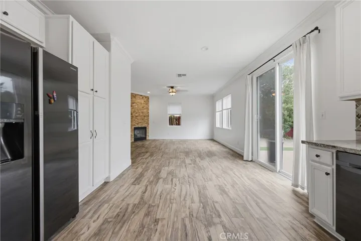 2180 Stonewood, Mentone, California 92359