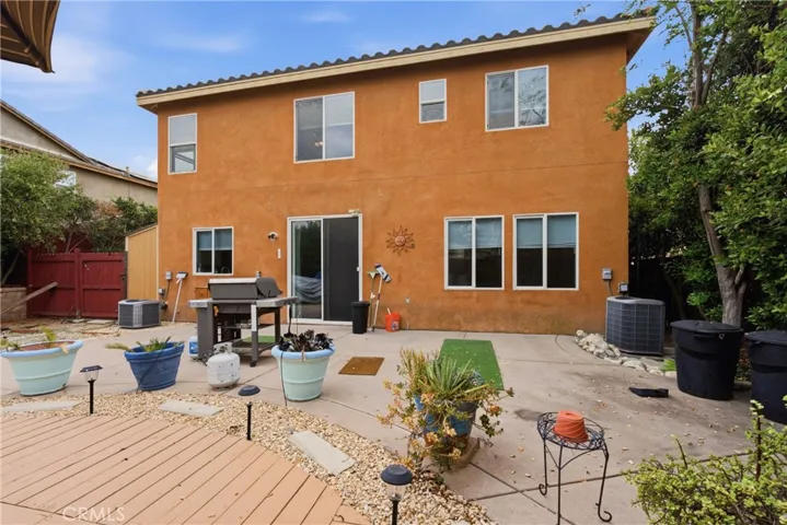 2180 Stonewood, Mentone, California 92359