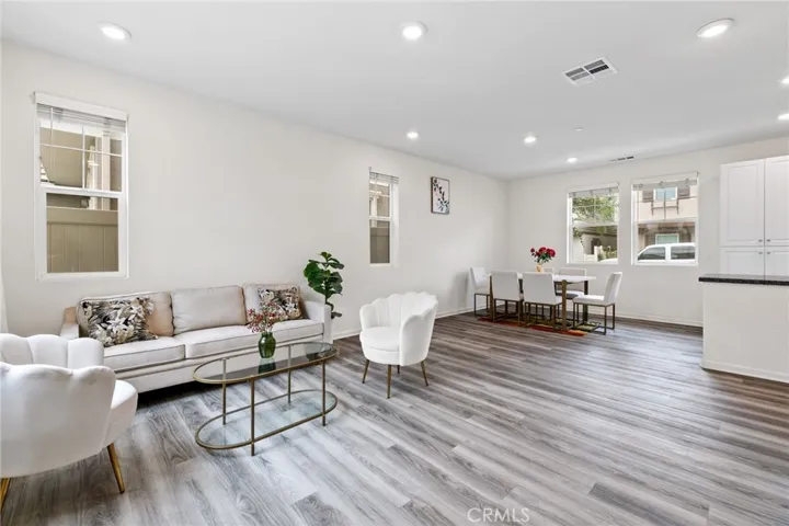 10281 Trickle, Riverside, California 92503