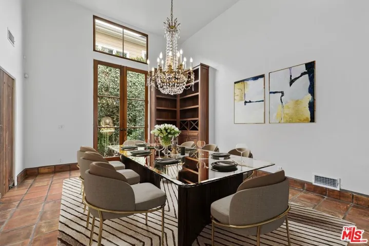 1017 S Gretna Green Way, Los Angeles, California 90049