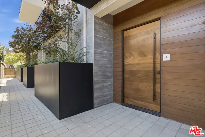 1159 N Formosa Avenue 5, West Hollywood, California 90046