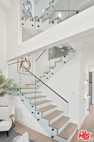 1159 N Formosa Avenue 5, West Hollywood, California 90046