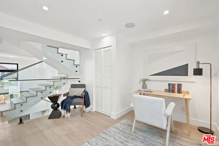 1159 N Formosa Avenue 5, West Hollywood, California 90046