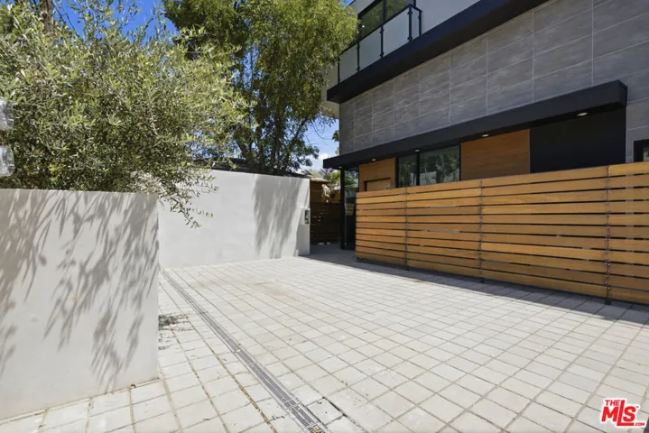 1159 N Formosa Avenue 5, West Hollywood, California 90046