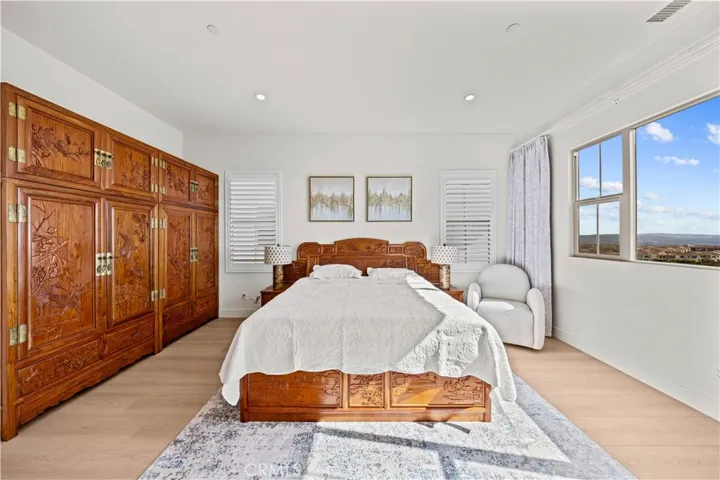 103 Eversedge, Irvine, California 92618