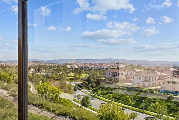 103 Eversedge, Irvine, California 92618