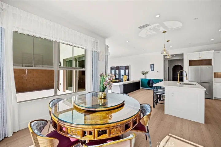 103 Eversedge, Irvine, California 92618