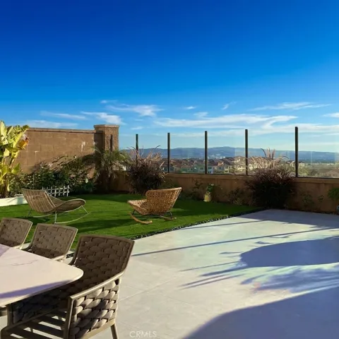103 Eversedge, Irvine, California 92618