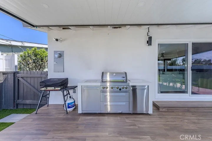 6072 Mahogany Ave, Westminster, California 92683