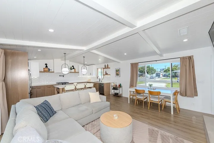 6072 Mahogany Ave, Westminster, California 92683