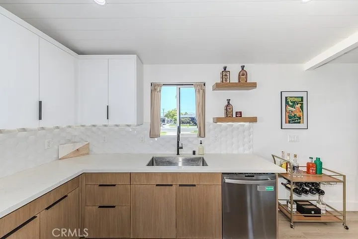 6072 Mahogany Ave, Westminster, California 92683