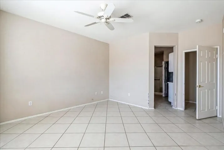 bedroom 1 (2)