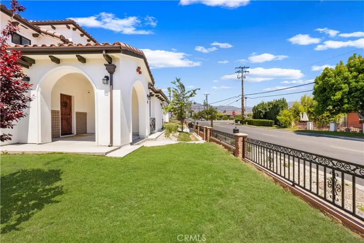 5461 Sultana Avenue, Temple City, California 91780