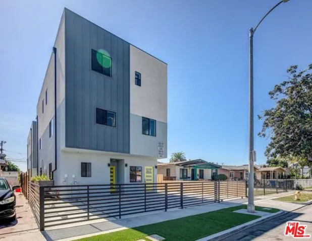 624 W 83rd Street 626 1/4, Los Angeles, California 90044