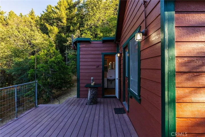 21747 Ridge Drive, Cedarpines Park, California 92322