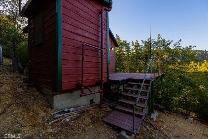 21747 Ridge Drive, Cedarpines Park, California 92322
