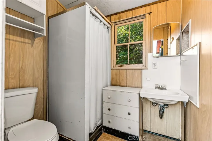 21747 Ridge Drive, Cedarpines Park, California 92322