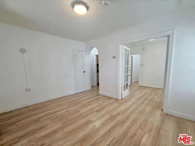 934 1/2 S Berendo Street, Los Angeles, California 90006