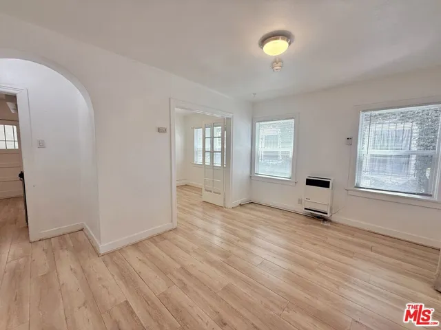 934 1/2 S Berendo Street, Los Angeles, California 90006