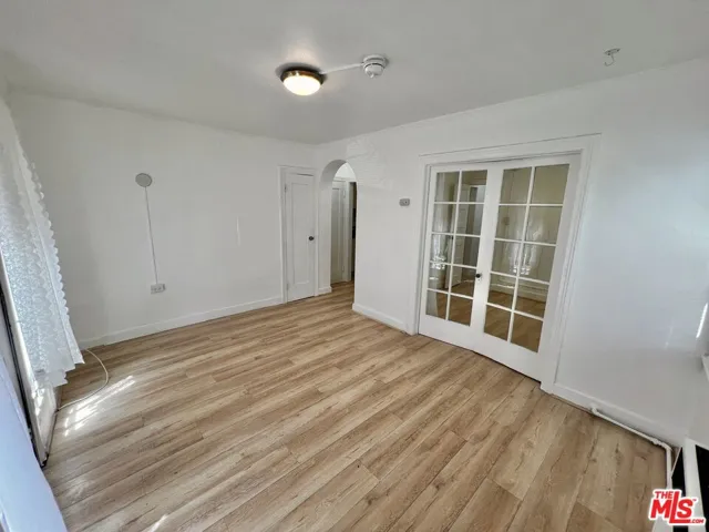 934 1/2 S Berendo Street, Los Angeles, California 90006