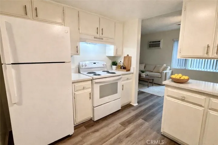 16531 Alliance Avenue H, Tustin, California 92780