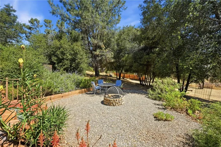 16542 Crescent Court, Hidden Valley Lake, California 95467