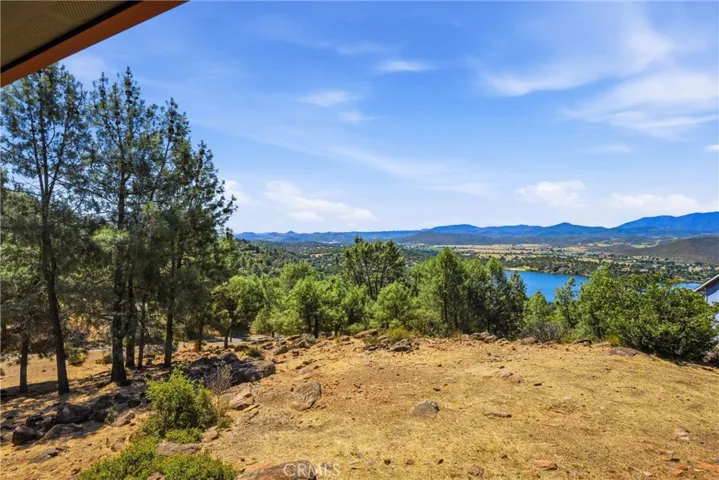 16542 Crescent Court, Hidden Valley Lake, California 95467