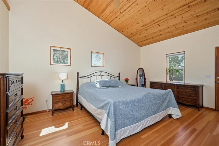 16542 Crescent Court, Hidden Valley Lake, California 95467