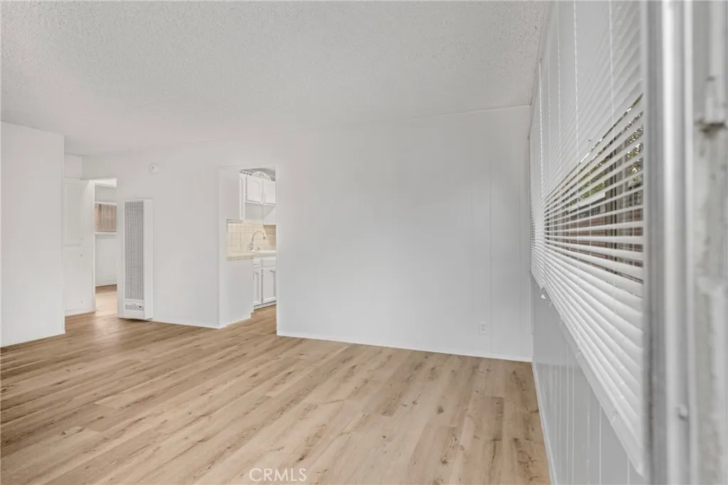 506 S Kern Avenue, Los Angeles, California 90022 — photo 4