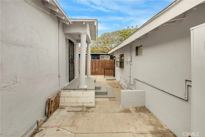 506 S Kern Avenue, Los Angeles, California 90022