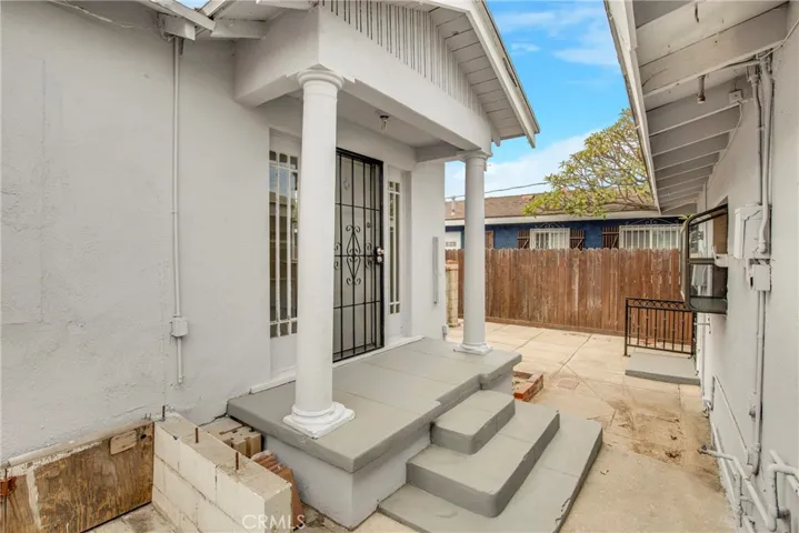 506 S Kern Avenue, Los Angeles, California 90022