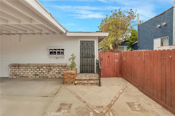 506 S Kern Avenue, Los Angeles, California 90022