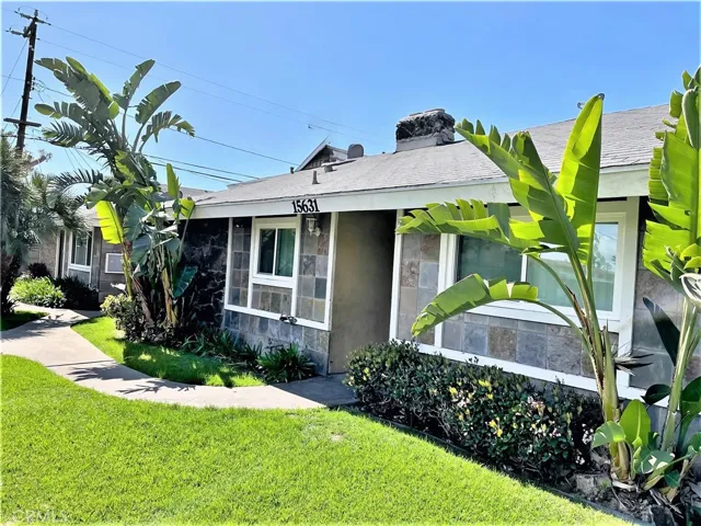 15641 Tustin Village Way 1, Tustin, California 92780
