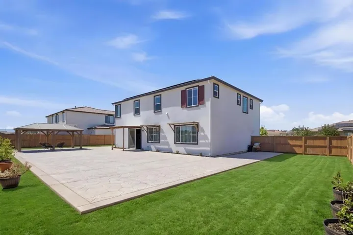 1225 Autumn Breeze Drive, Dixon, California 95620