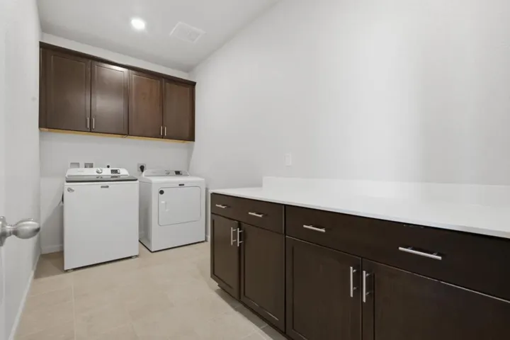 1225 Autumn Breeze Drive, Dixon, California 95620