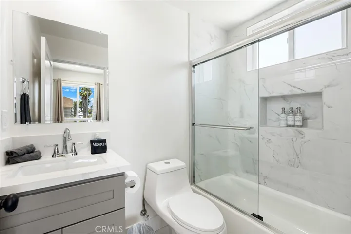 441 N Harvard Boulevard, Los Angeles, California 90004