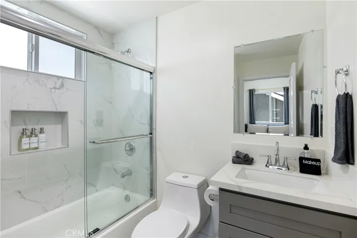 441 N Harvard Boulevard, Los Angeles, California 90004