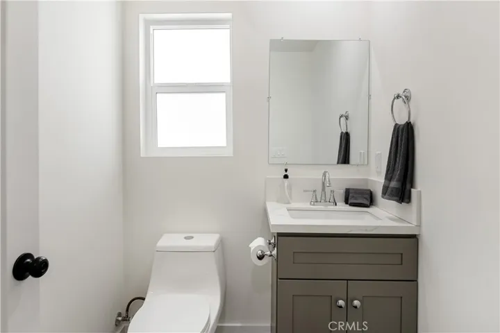 441 N Harvard Boulevard, Los Angeles, California 90004