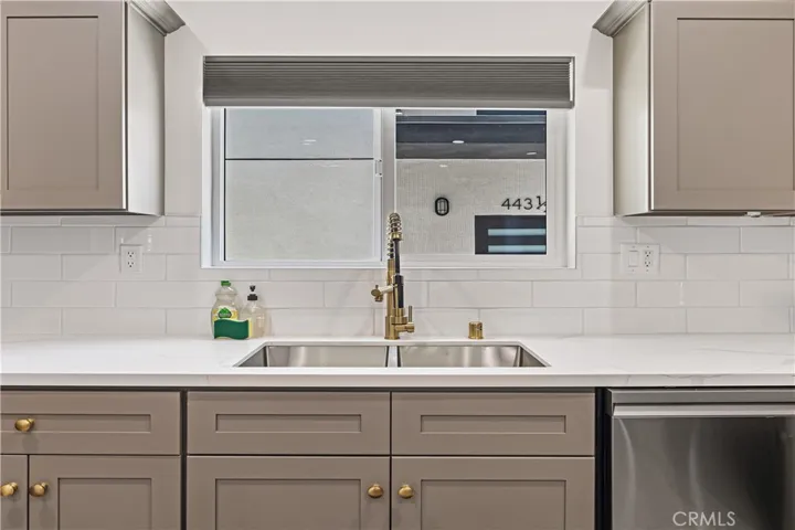441 N Harvard Boulevard, Los Angeles, California 90004