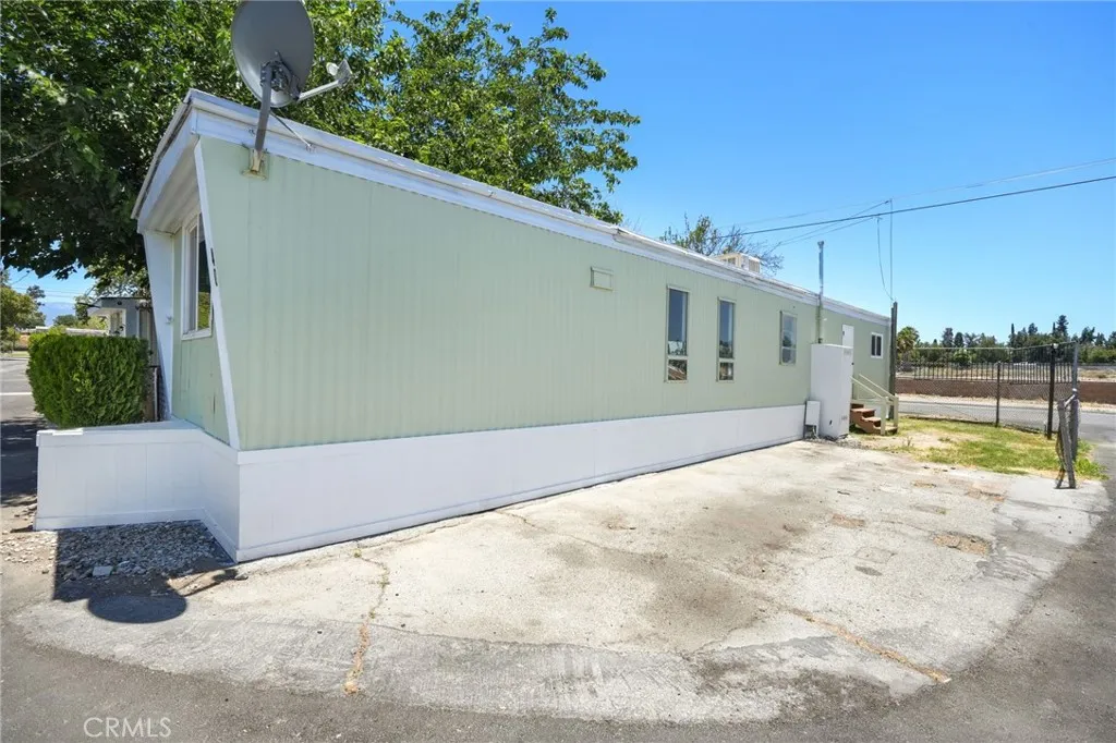 2150 S San Jacinto Avenue 40, San Jacinto, California 92583 — photo 4