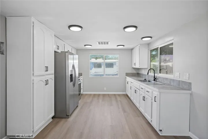 2150 S San Jacinto Avenue 40, San Jacinto, California 92583