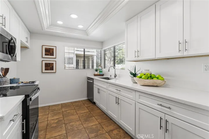39 Tarocco, Irvine, California 92618