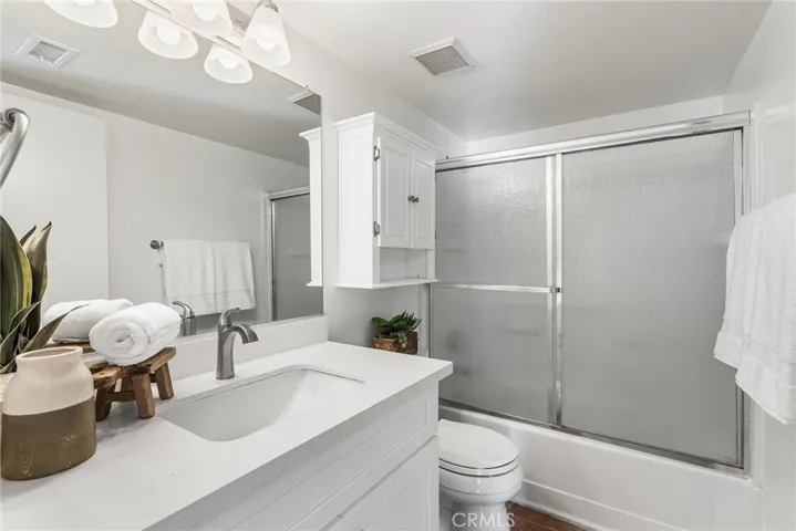 39 Tarocco, Irvine, California 92618
